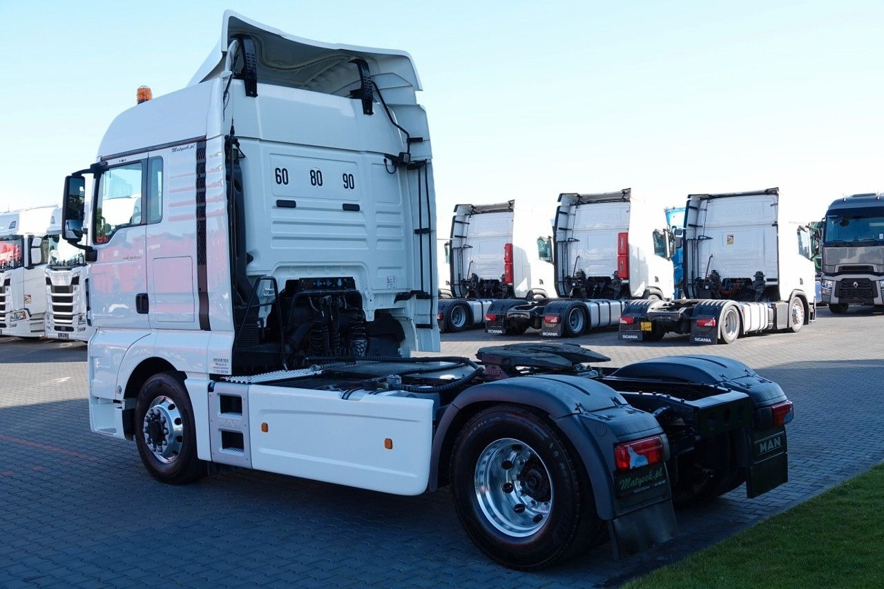 MAN TGX 18.480 / 4x4 / HYDRAULIKA / HYDRODRIVE / EUR MAN TGX 18.480 / 4x4 / HYDRAULIKA / HYDRODRIVE / EUR - Sattelzugmaschine: das Bild 4 MAN TGX 18.480 / 4x4 / HYDRAULIKA / HYDRODRIVE / EUR MAN TGX 18.480 / 4x4 / HYDRAULIKA / HYDRODRIVE / EUR - Sattelzugmaschine: das Bild 4