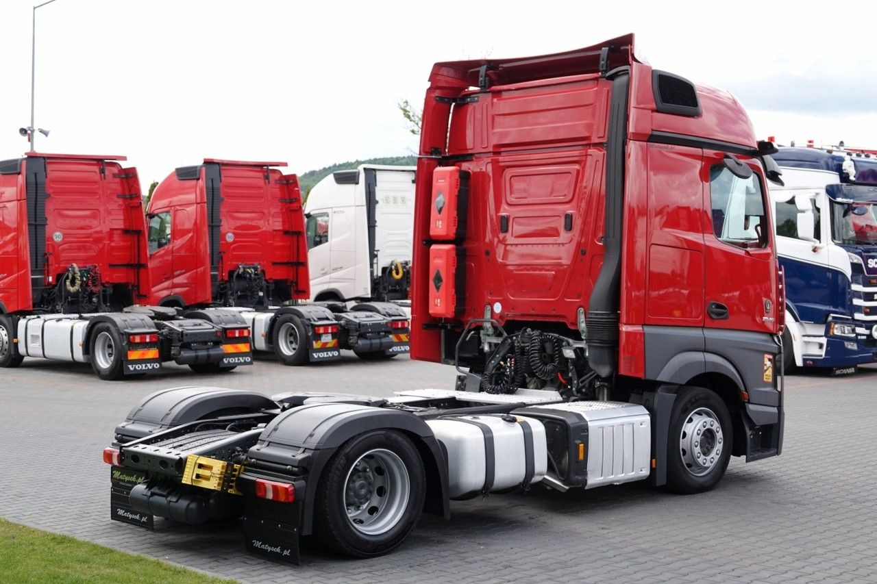 Mercedes-Benz ACTROS 1845 / LOW DECK / MEGA / BIG SPACE / PO K - Sattelzugmaschine: das Bild 4 Mercedes-Benz ACTROS 1845 / LOW DECK / MEGA / BIG SPACE / PO K - Sattelzugmaschine: das Bild 4