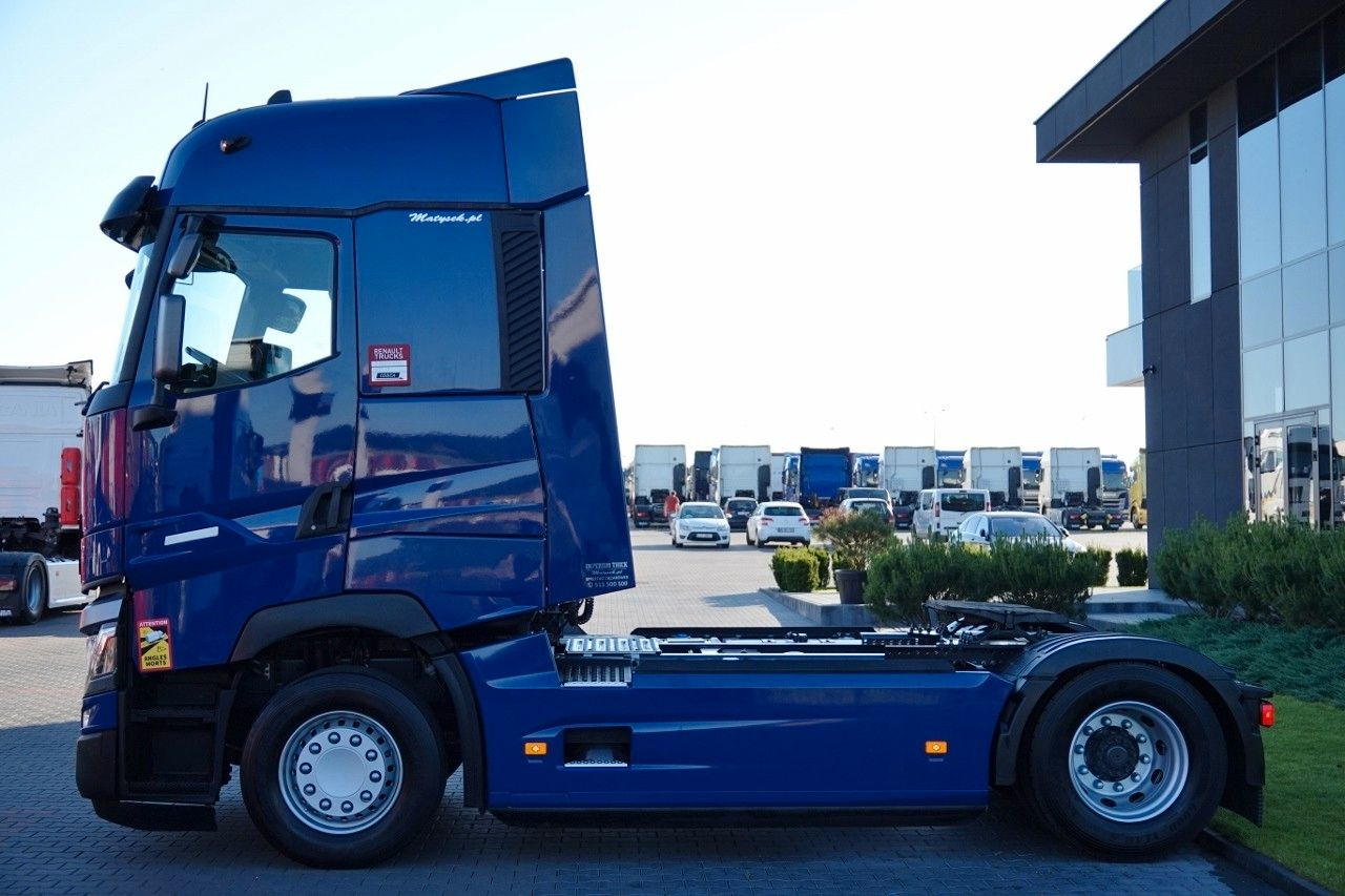 Renault T 520 / 13 L / RETARDER / I-PARK COOL / SKÓRY / Renault T 520 / 13 L / RETARDER / I-PARK COOL / SKÓRY / - Sattelzugmaschine: das Bild 3 Renault T 520 / 13 L / RETARDER / I-PARK COOL / SKÓRY / Renault T 520 / 13 L / RETARDER / I-PARK COOL / SKÓRY / - Sattelzugmaschine: das Bild 3