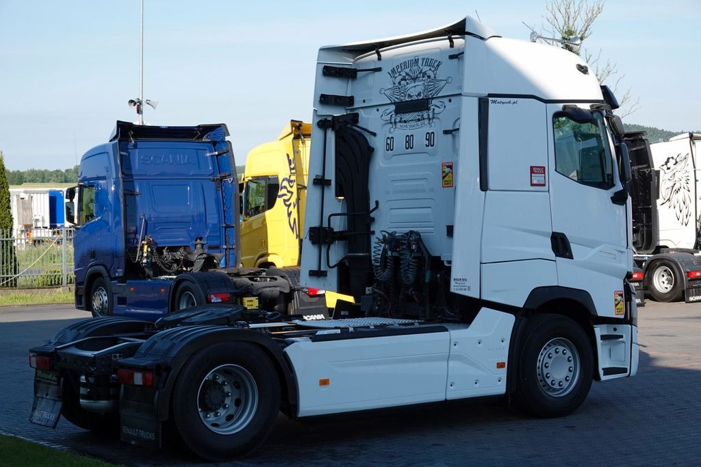 Renault T 520 / 13L / MAXISPACE / RETARDER / SALONKA Renault T 520 / 13L / MAXISPACE / RETARDER / SALONKA - Sattelzugmaschine: das Bild 4 Renault T 520 / 13L / MAXISPACE / RETARDER / SALONKA Renault T 520 / 13L / MAXISPACE / RETARDER / SALONKA - Sattelzugmaschine: das Bild 4