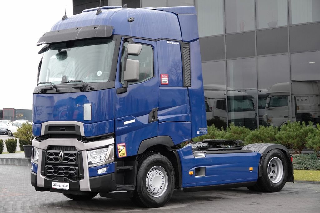 Renault T 520 / RETARDER / I-PARK COOL / HIGH CAB / 11. Renault T 520 / RETARDER / I-PARK COOL / HIGH CAB / 11. - Sattelzugmaschine: das Bild 2 Renault T 520 / RETARDER / I-PARK COOL / HIGH CAB / 11. Renault T 520 / RETARDER / I-PARK COOL / HIGH CAB / 11. - Sattelzugmaschine: das Bild 2