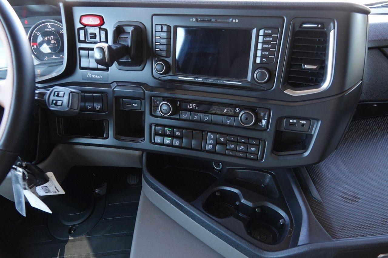 Sattelzugmaschine Scania R 450 / RETARDER / NISKA KABINA / HYDRAULIKA /: das Bild 13 Sattelzugmaschine Scania R 450 / RETARDER / NISKA KABINA / HYDRAULIKA /: das Bild 13