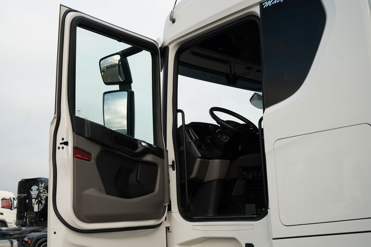 Sattelzugmaschine Scania S 450 / I-PARK COOL / FULL AIRMATIC   / NAVI: das Bild 22