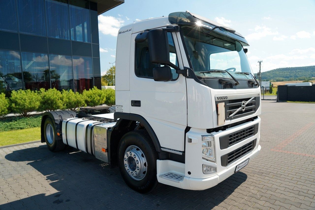 Volvo FM 380 / PEŁNY ADR / NISKA KABINA / DZIENNA KABI - Sattelzugmaschine: das Bild 2 Volvo FM 380 / PEŁNY ADR / NISKA KABINA / DZIENNA KABI - Sattelzugmaschine: das Bild 2
