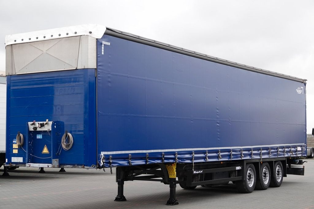 Schmitz Cargobull FIRANKA VARIOS / PODNOSZONY DACH / STANDARD - Planenauflieger: das Bild 1 Schmitz Cargobull FIRANKA VARIOS / PODNOSZONY DACH / STANDARD - Planenauflieger: das Bild 1