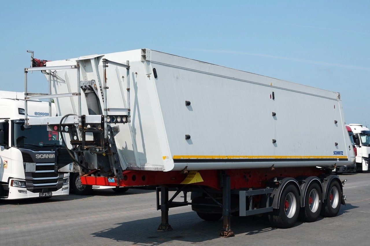 Schmitz Cargobull WYWROTKA 40 M3 / MULDA ALUMINIOWA / OŚ PODNOSZON - Kipper Auflieger: das Bild 2 Schmitz Cargobull WYWROTKA 40 M3 / MULDA ALUMINIOWA / OŚ PODNOSZON - Kipper Auflieger: das Bild 2