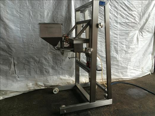 Apple Engineering MD65 Four head pneumatic depositor - Lebensmittelmaschine: das Bild 2 Apple Engineering MD65 Four head pneumatic depositor - Lebensmittelmaschine: das Bild 2