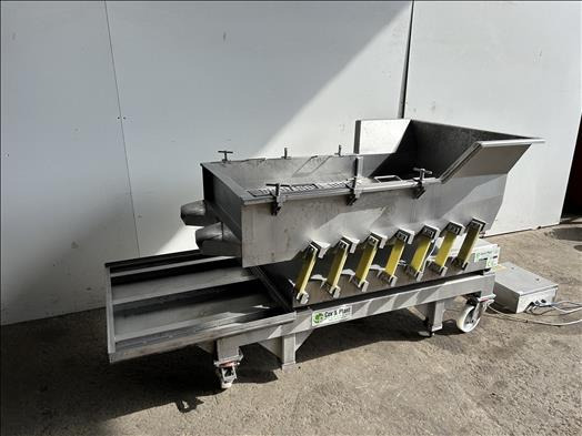 Cox and Plant Vibratory conveyor - Fördertechnik: das Bild 2 Cox and Plant Vibratory conveyor - Fördertechnik: das Bild 2