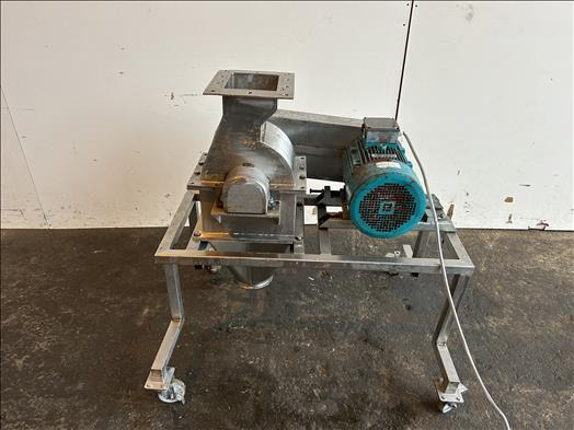 NNP Kibbler - Lebensmittelmaschine: das Bild 1 NNP Kibbler - Lebensmittelmaschine: das Bild 1