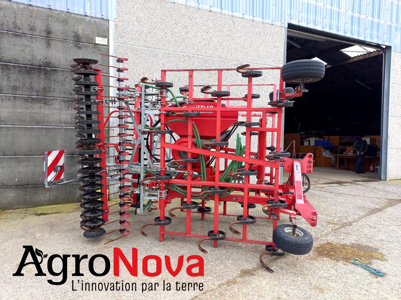GÜTTLER SuperMaxx déchaumeur scalpeur - Schneidwerkswagen: das Bild 2 GÜTTLER SuperMaxx déchaumeur scalpeur - Schneidwerkswagen: das Bild 2