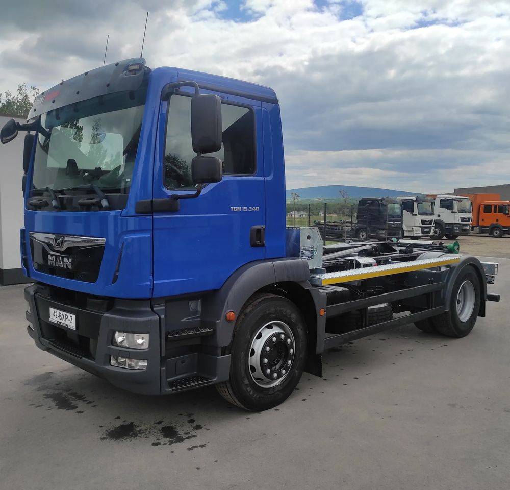 MAN TGM 18.340 urządzenie hakowe AXOR - Abrollkipper: das Bild 2 MAN TGM 18.340 urządzenie hakowe AXOR - Abrollkipper: das Bild 2