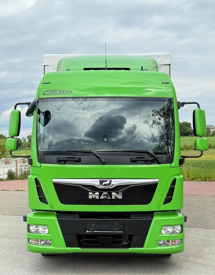 MAN TGL12.250/E6/20PALET/10.2018/SERWISOWANY/NISKI PRZEBIEG/WINDA/FIRANKA//JAK NOWY/SERWISOWANY - Plane LKW: das Bild 3 MAN TGL12.250/E6/20PALET/10.2018/SERWISOWANY/NISKI PRZEBIEG/WINDA/FIRANKA//JAK NOWY/SERWISOWANY - Plane LKW: das Bild 3