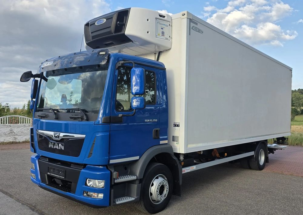 MAN TGM 15.250 / CHŁODNIA / WINDA / 2018 ROK / 230 TYŚ KM / BOCZNE DRZWI / AUTOMAT / SPROWADZONY / E6 / 18 EUROPALET/ - Kühlkoffer LKW: das Bild 1 MAN TGM 15.250 / CHŁODNIA / WINDA / 2018 ROK / 230 TYŚ KM / BOCZNE DRZWI / AUTOMAT / SPROWADZONY / E6 / 18 EUROPALET/ - Kühlkoffer LKW: das Bild 1