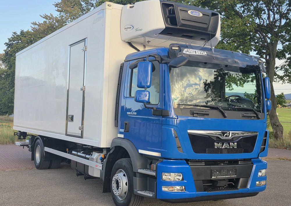 MAN TGM 15.250 / CHŁODNIA / WINDA / 2018 ROK / 230 TYŚ KM / BOCZNE DRZWI / AUTOMAT / SPROWADZONY / E6 / 18 EUROPALET/ - Kühlkoffer LKW: das Bild 2 MAN TGM 15.250 / CHŁODNIA / WINDA / 2018 ROK / 230 TYŚ KM / BOCZNE DRZWI / AUTOMAT / SPROWADZONY / E6 / 18 EUROPALET/ - Kühlkoffer LKW: das Bild 2