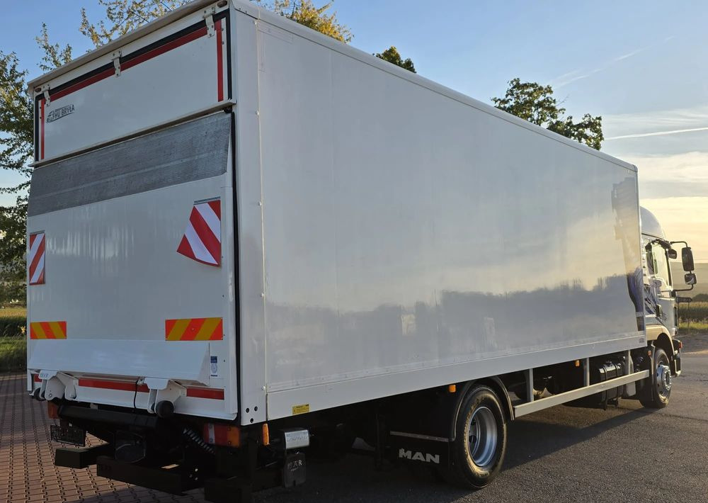 MAN TGM 15.290 / TGL / KONTENER / IZOTERMA / WINDA / KLIMA POSTOJOWA / 2019R / EURO 6 / PEŁEN SERWIS / 8200KG ŁADOWNOŚĆ / SPROWADZONY / ZADBANY / JAK NOWY / KSIĄŻKA SERWISOWA / E6 / 18 PALET - Koffer LKW: das Bild 5 MAN TGM 15.290 / TGL / KONTENER / IZOTERMA / WINDA / KLIMA POSTOJOWA / 2019R / EURO 6 / PEŁEN SERWIS / 8200KG ŁADOWNOŚĆ / SPROWADZONY / ZADBANY / JAK NOWY / KSIĄŻKA SERWISOWA / E6 / 18 PALET - Koffer LKW: das Bild 5