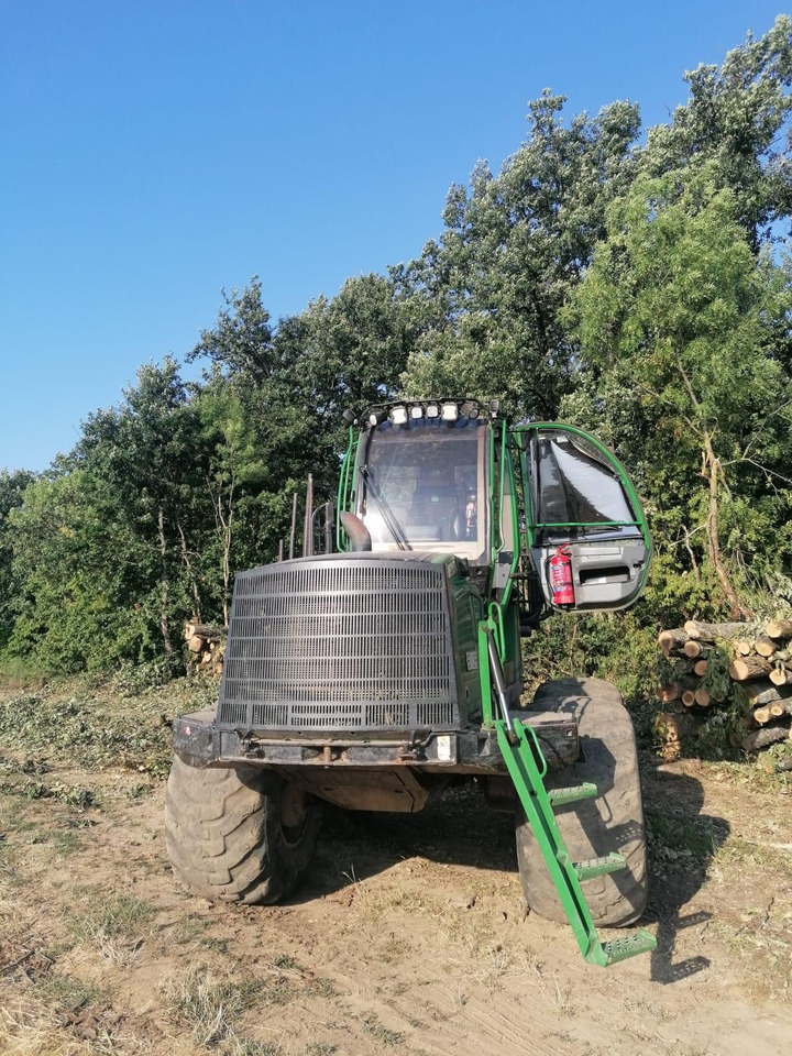 JOHN DEERE 1910E - Forwarder: das Bild 2 JOHN DEERE 1910E - Forwarder: das Bild 2