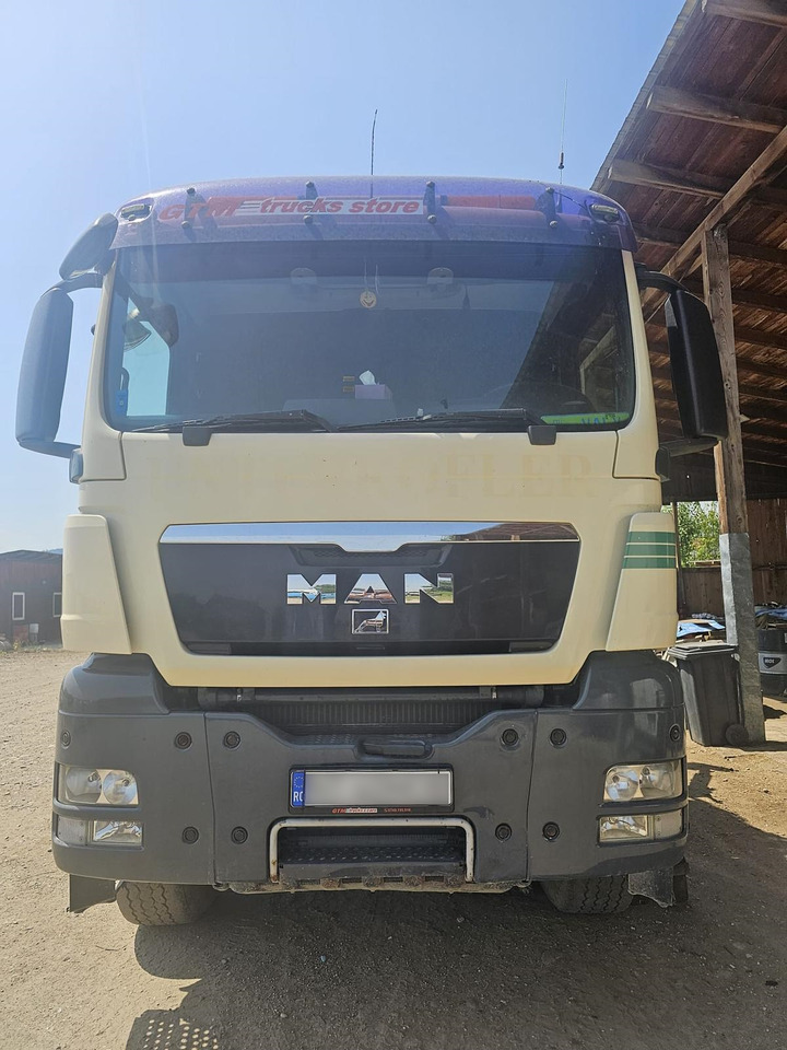 MAN 33.480 6x6 - Holztransporter: das Bild 1 MAN 33.480 6x6 - Holztransporter: das Bild 1