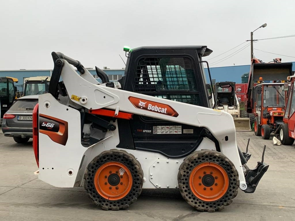 Bobcat S 66 - Kompaktlader: das Bild 2 Bobcat S 66 - Kompaktlader: das Bild 2