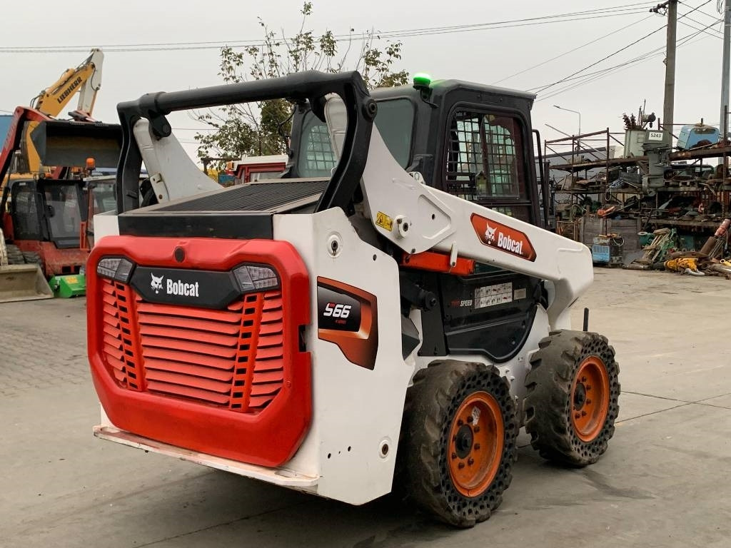 Bobcat S 66 - Kompaktlader: das Bild 4 Bobcat S 66 - Kompaktlader: das Bild 4