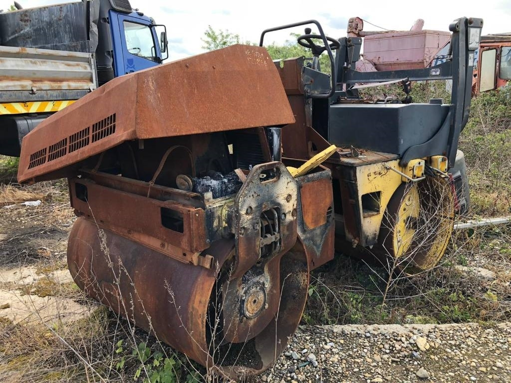 Bomag BW 135 AD FOR PARTS - Walzen: das Bild 3 Bomag BW 135 AD FOR PARTS - Walzen: das Bild 3