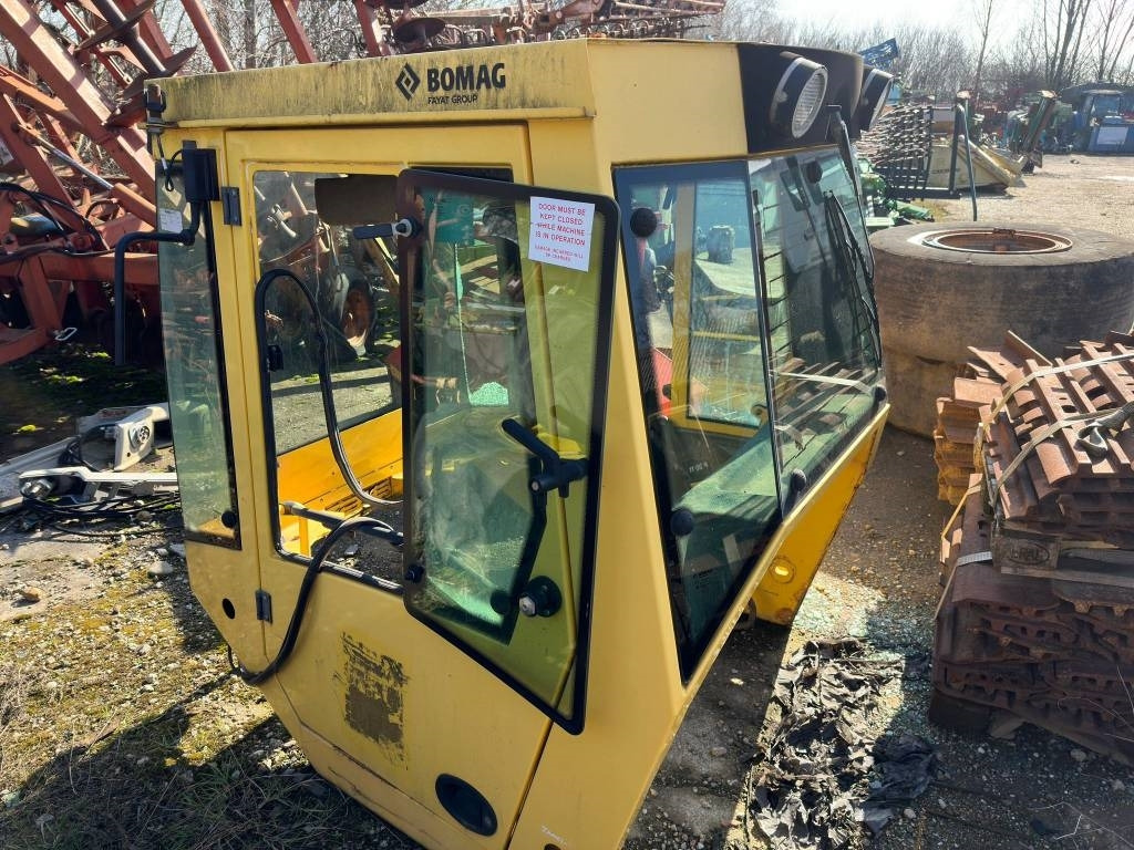Bomag BW 177-226 D/DH CABIN - Fahrerhaus für Baumaschine: das Bild 3 Bomag BW 177-226 D/DH CABIN - Fahrerhaus für Baumaschine: das Bild 3