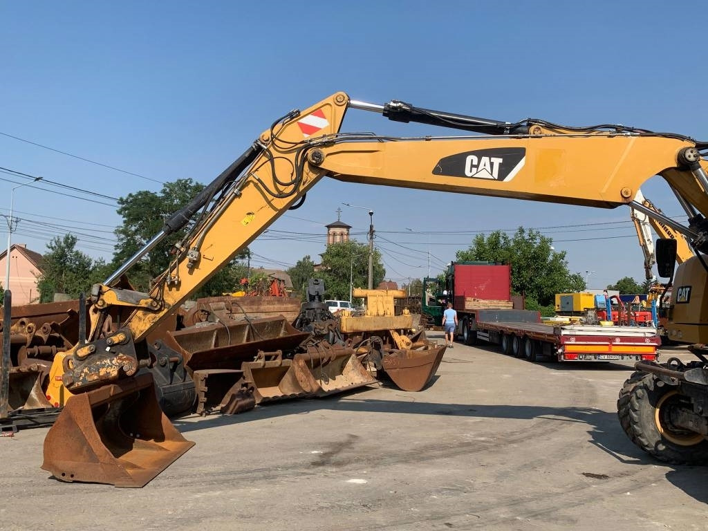 CAT M 318 F - Mobilbagger: das Bild 4 CAT M 318 F - Mobilbagger: das Bild 4