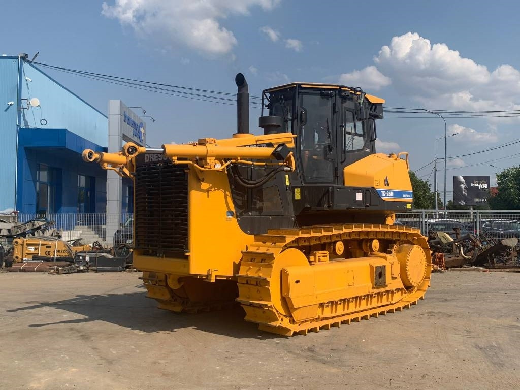 Dressta TD25M - Bulldozer: das Bild 3 Dressta TD25M - Bulldozer: das Bild 3