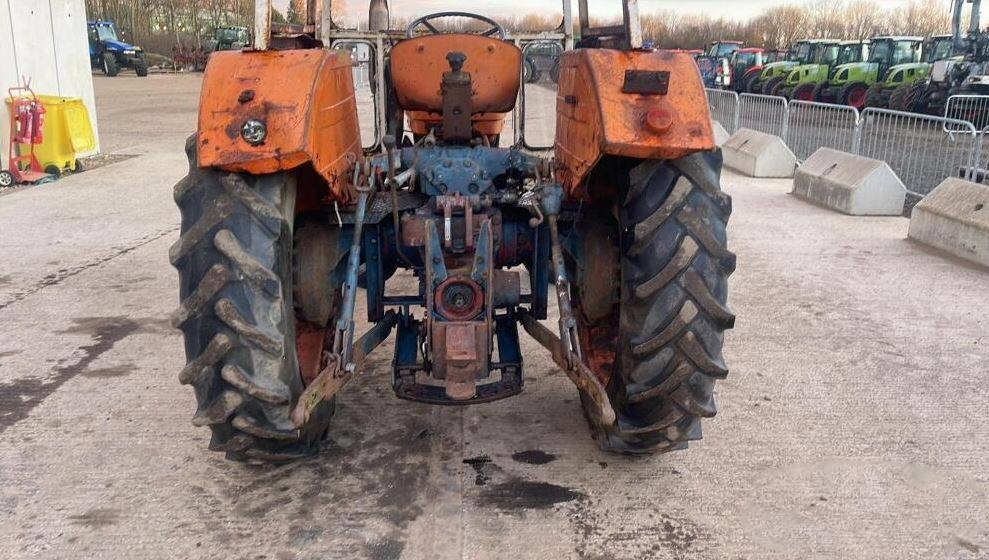 Fiat 670 - Traktor: das Bild 4 Fiat 670 - Traktor: das Bild 4