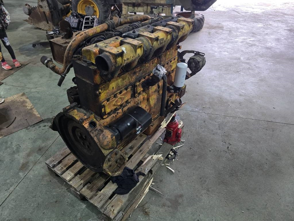Hanomag 6 Cylinder ENGINE - Motor für Baumaschine: das Bild 3 Hanomag 6 Cylinder ENGINE - Motor für Baumaschine: das Bild 3
