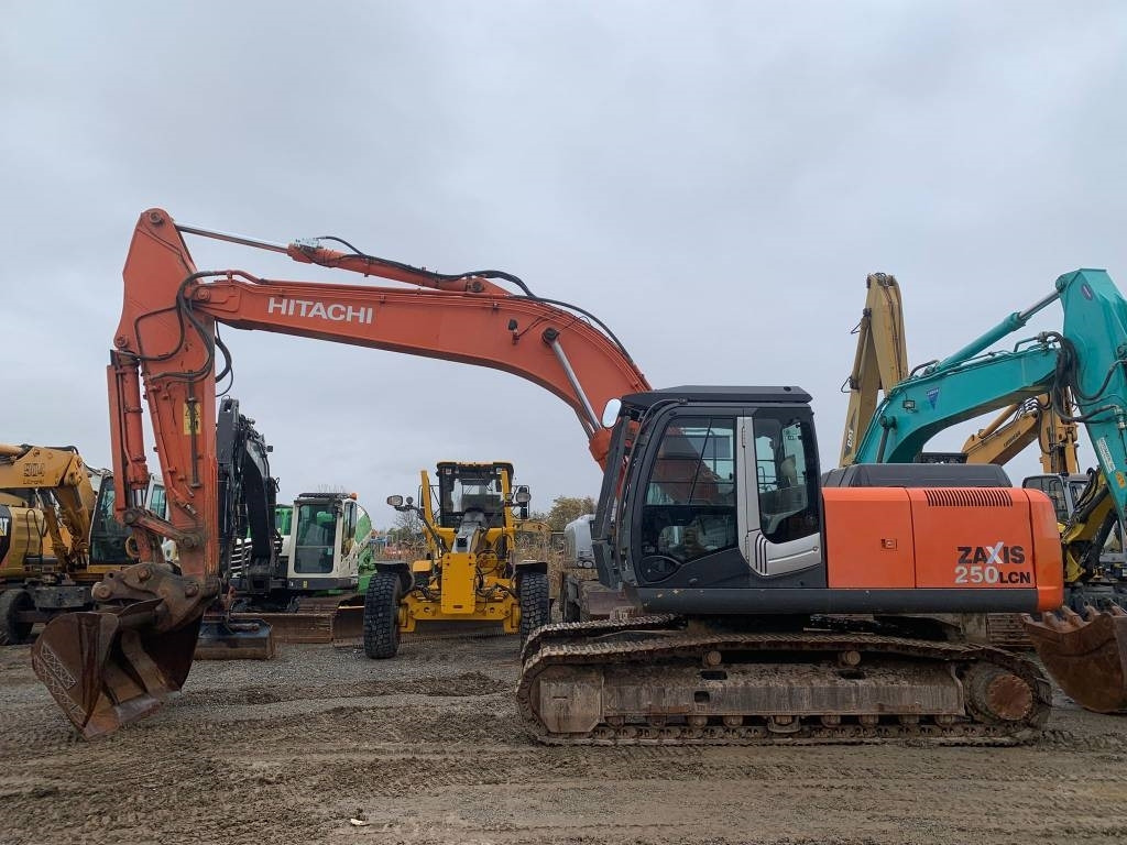 Hitachi ZX 250 LC N-3 - Kettenbagger: das Bild 2 Hitachi ZX 250 LC N-3 - Kettenbagger: das Bild 2