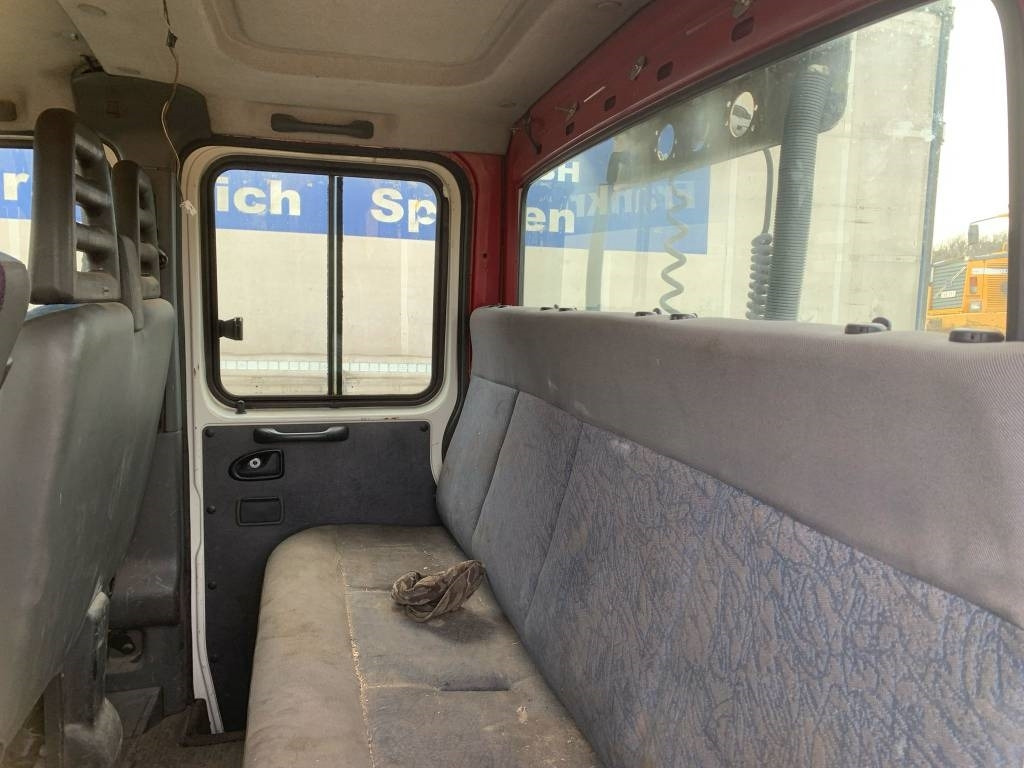 Minisattelzug, Transporter mit Doppelkabine Iveco 40C 15: das Bild 10