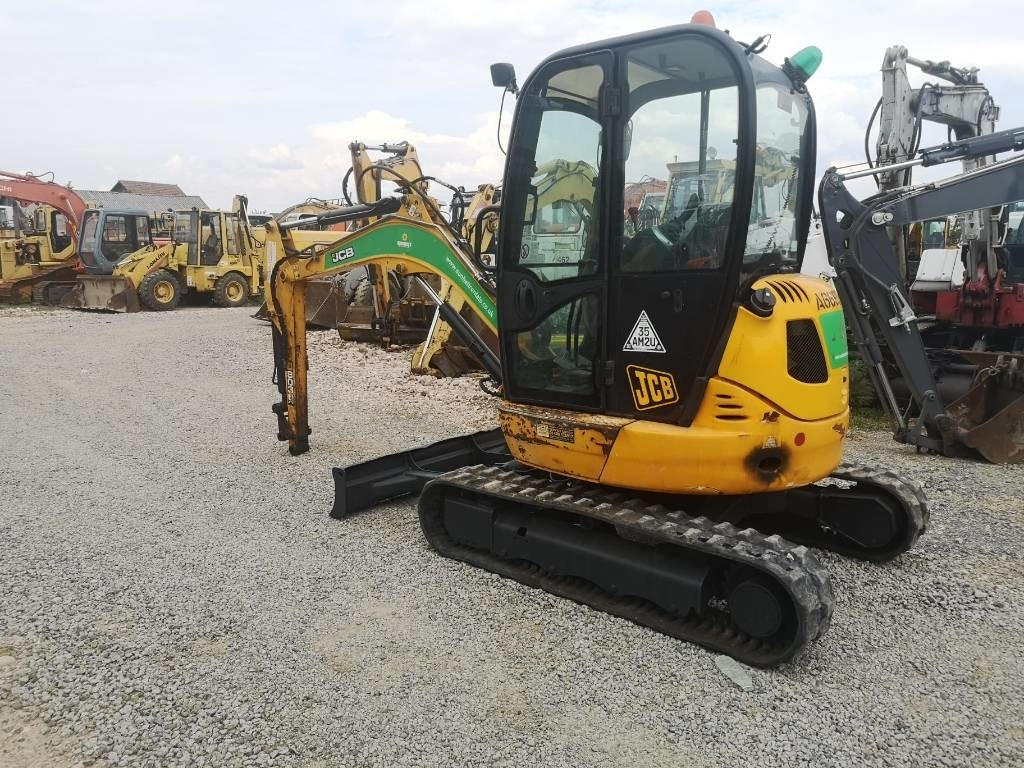 JCB 8030 - Minibagger: das Bild 4 JCB 8030 - Minibagger: das Bild 4