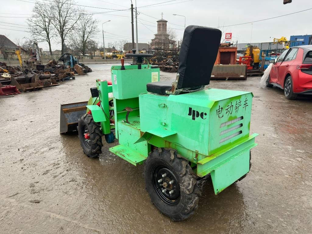 JPC ME18 - Hoflader: das Bild 5 JPC ME18 - Hoflader: das Bild 5