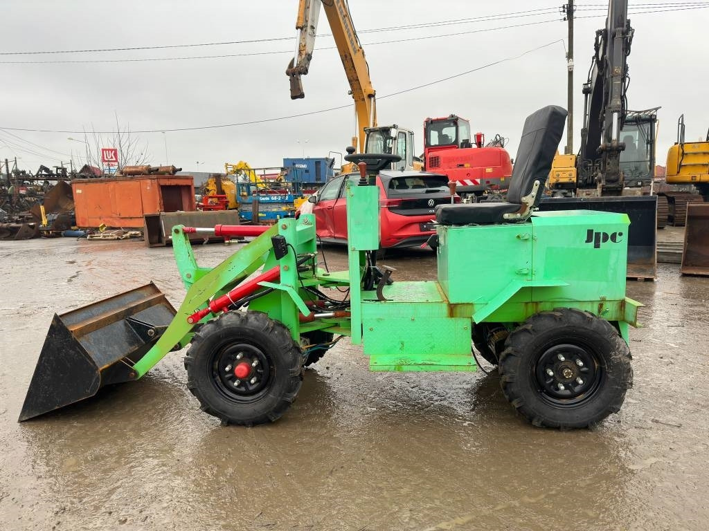 JPC ME18 - Hoflader: das Bild 2 JPC ME18 - Hoflader: das Bild 2