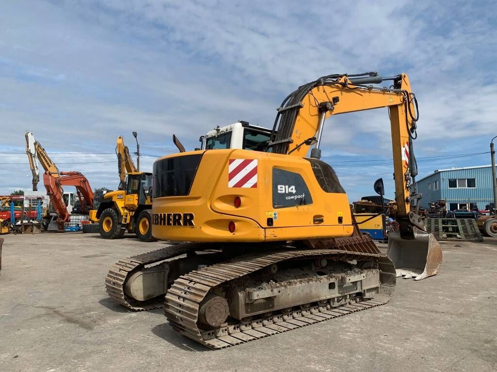 Liebherr R 914 Compact Litronic Liebherr R 914 Compact Litronic - Mobilbagger: das Bild 4 Liebherr R 914 Compact Litronic Liebherr R 914 Compact Litronic - Mobilbagger: das Bild 4