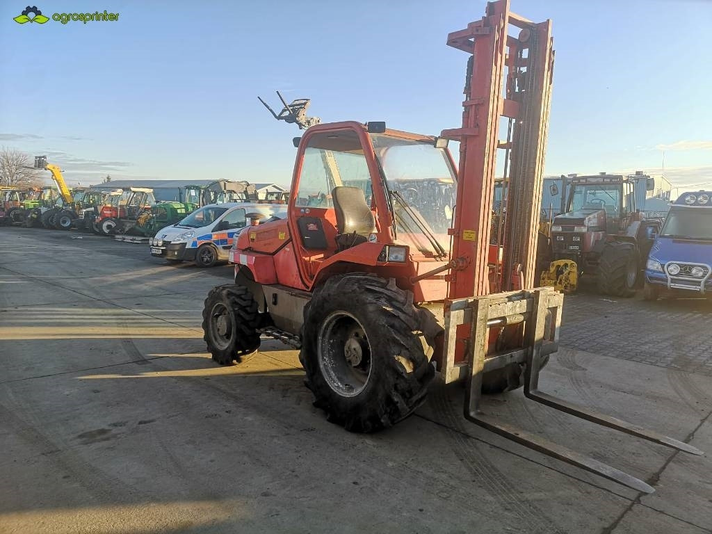 Manitou M 26.4 - Geländestapler: das Bild 2 Manitou M 26.4 - Geländestapler: das Bild 2