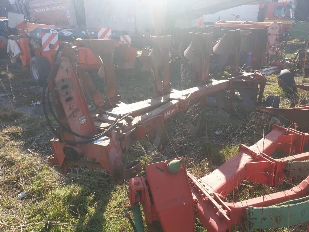 Naud RX 406 Naud RX 406 - Pflug: das Bild 2 Naud RX 406 Naud RX 406 - Pflug: das Bild 2