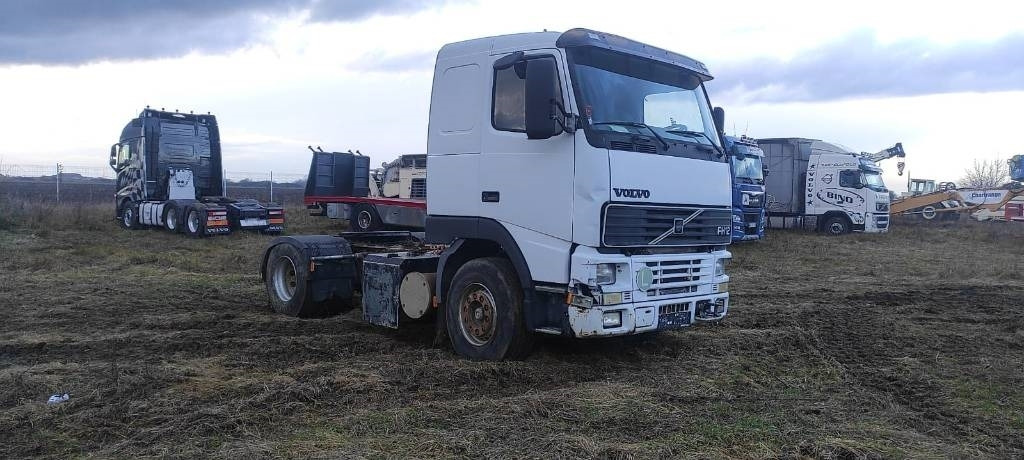 Volvo FH12 380 - Sattelzugmaschine: das Bild 1 Volvo FH12 380 - Sattelzugmaschine: das Bild 1