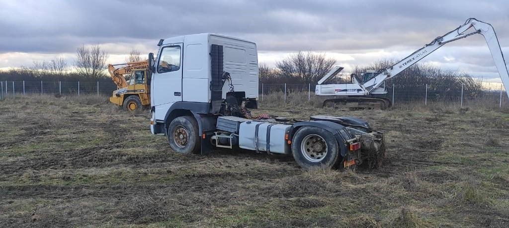 Volvo FH12 380 - Sattelzugmaschine: das Bild 4 Volvo FH12 380 - Sattelzugmaschine: das Bild 4