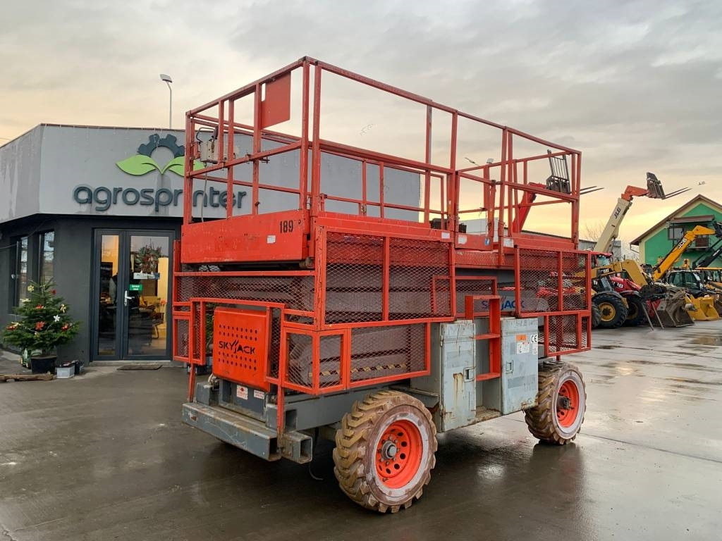 SkyJack SJ 8841 - Scherenbühne: das Bild 1 SkyJack SJ 8841 - Scherenbühne: das Bild 1