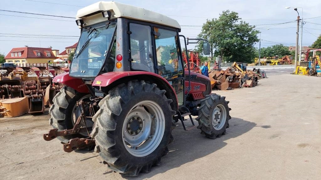 TYM T700 - Traktor: das Bild 4 TYM T700 - Traktor: das Bild 4