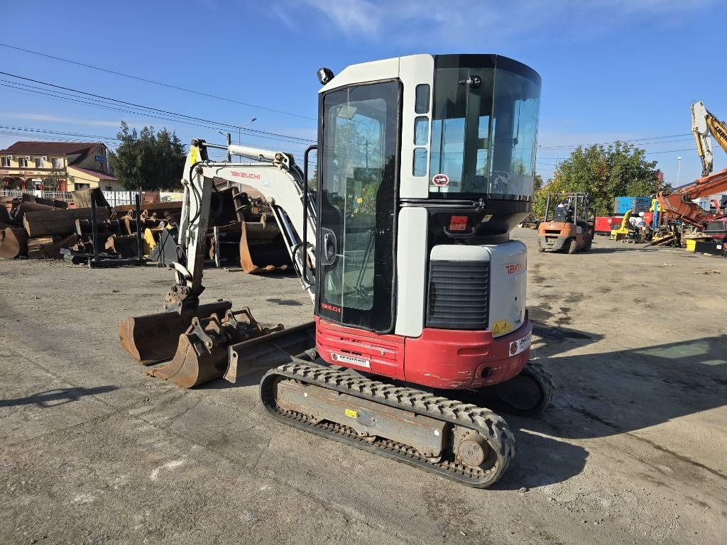 Takeuchi TB 23 R - Minibagger: das Bild 2 Takeuchi TB 23 R - Minibagger: das Bild 2