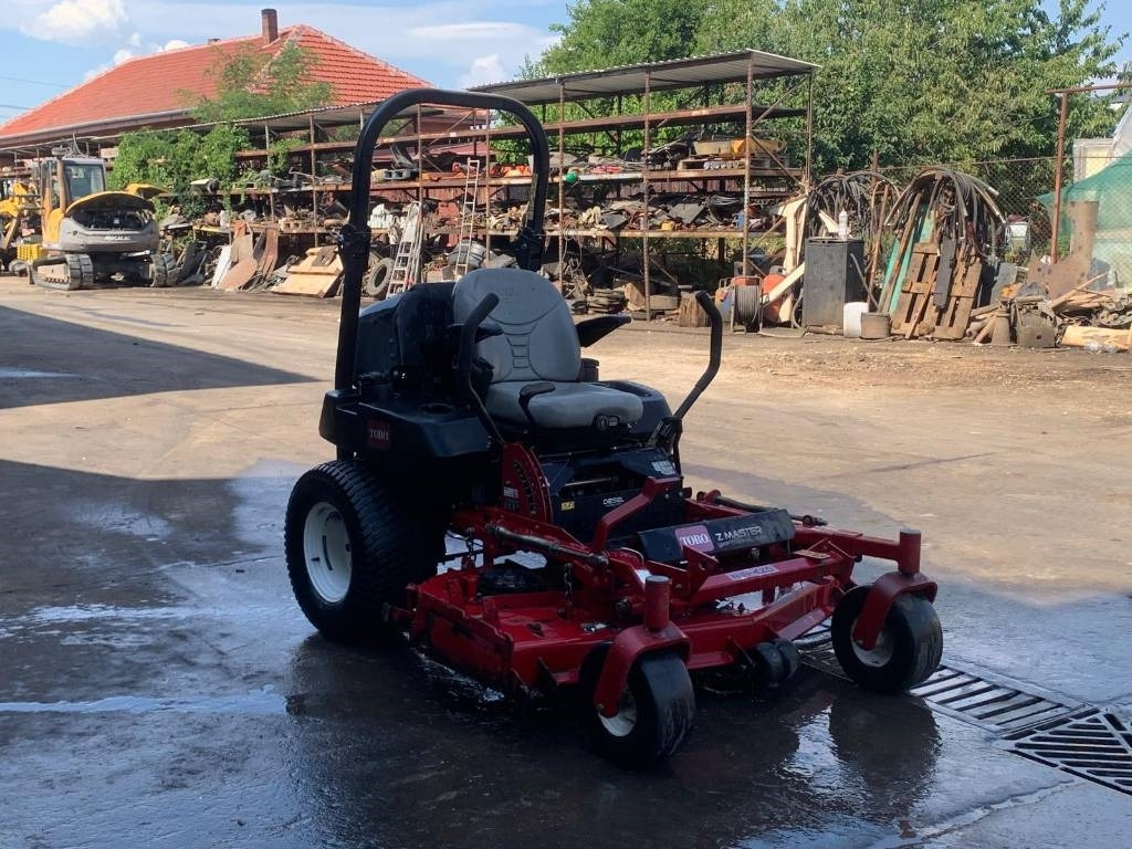 Toro Z MASTER PROFESSIONAL 7000 - Rasenmäher: das Bild 2 Toro Z MASTER PROFESSIONAL 7000 - Rasenmäher: das Bild 2