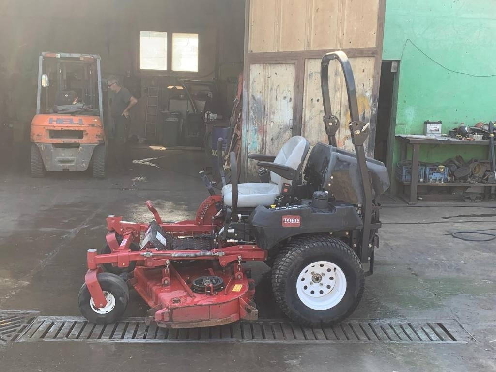 Toro Z MASTER PROFESSIONAL 7000 - Rasenmäher: das Bild 5 Toro Z MASTER PROFESSIONAL 7000 - Rasenmäher: das Bild 5