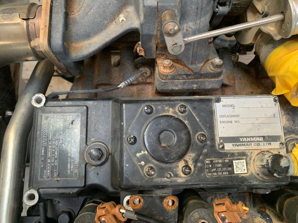 Yanmar 4TNV98CT - Motor für Baumaschine: das Bild 3 Yanmar 4TNV98CT - Motor für Baumaschine: das Bild 3