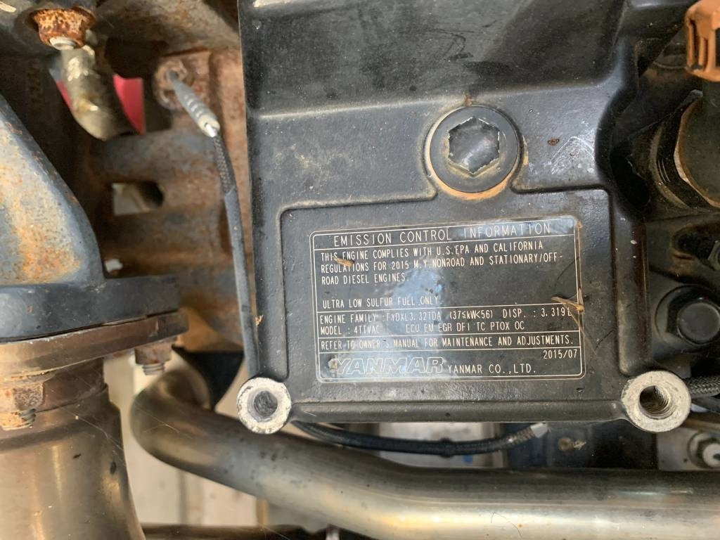 Yanmar 4TNV98CT - Motor für Baumaschine: das Bild 4 Yanmar 4TNV98CT - Motor für Baumaschine: das Bild 4