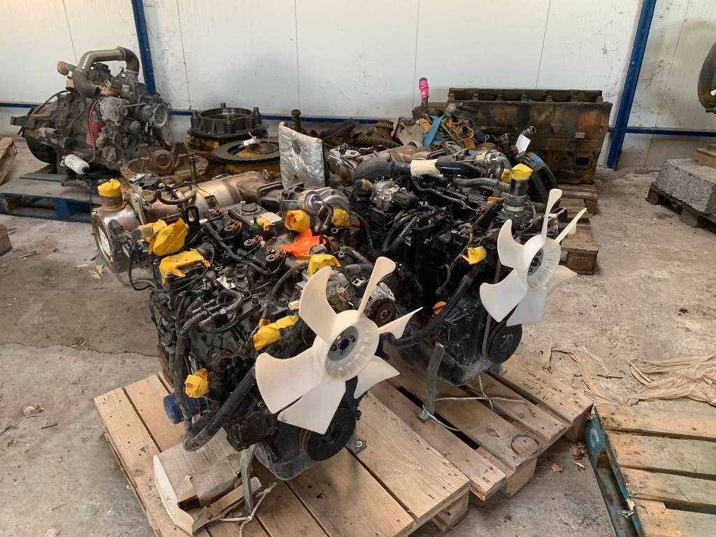 Yanmar 4TNV98CT - Motor für Baumaschine: das Bild 1 Yanmar 4TNV98CT - Motor für Baumaschine: das Bild 1