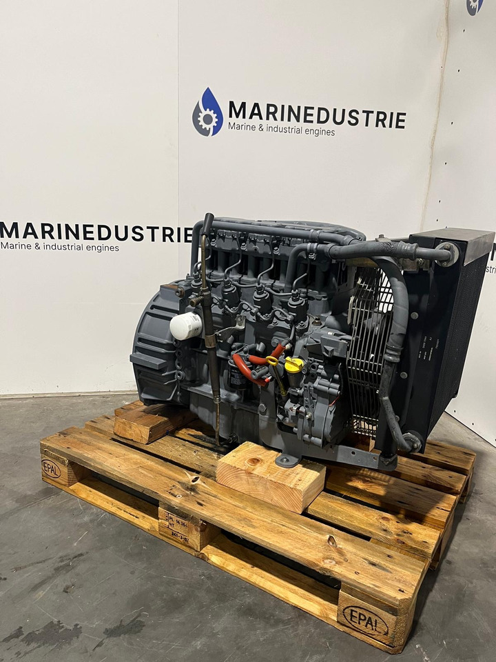 Deutz BF4M 2011 - Motor für Andere Technik: das Bild 2 Deutz BF4M 2011 - Motor für Andere Technik: das Bild 2
