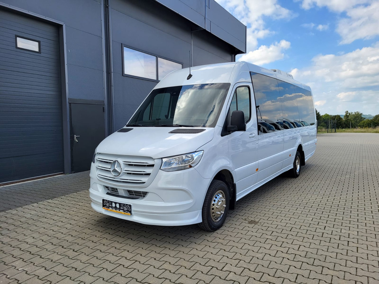 MERCEDES-BENZ Sprinter 517 CDI 24 places+ 3 standing NEW - Überlandbus: das Bild 1 MERCEDES-BENZ Sprinter 517 CDI 24 places+ 3 standing NEW - Überlandbus: das Bild 1