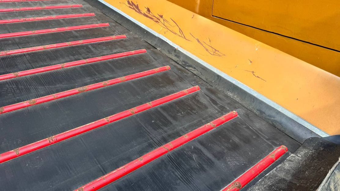 Breston NB10-250H Dosing bunker - Lagerungstechnik: das Bild 2 Breston NB10-250H Dosing bunker - Lagerungstechnik: das Bild 2